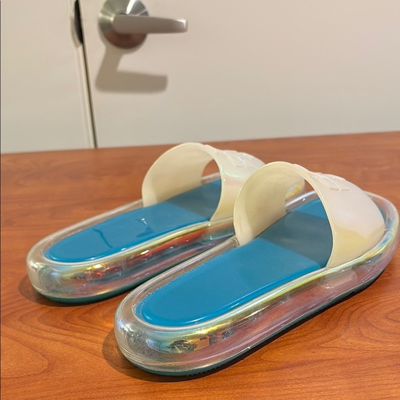 Iridescent Tory Burch Slides with Blue Soles - Picture 4 of 7